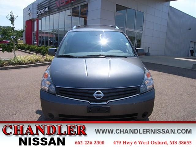 Nissan Quest XR MiniVan