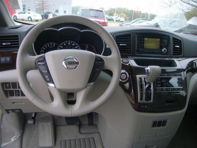 Nissan Quest 2011 photo 5