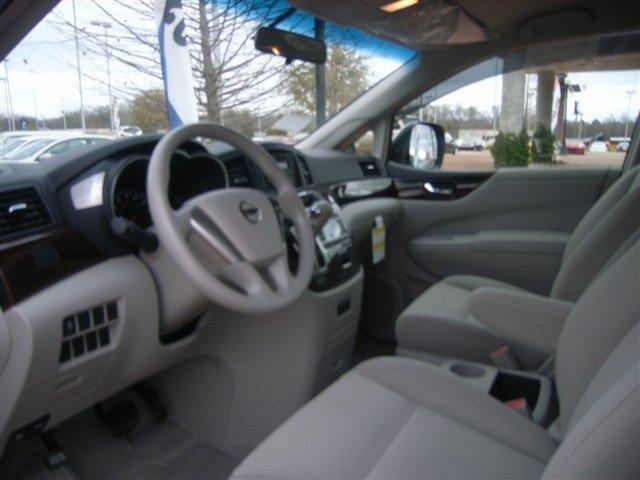 Nissan Quest 2011 photo 1