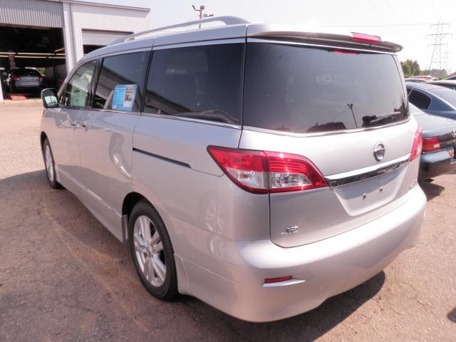 Nissan Quest 2011 photo 1