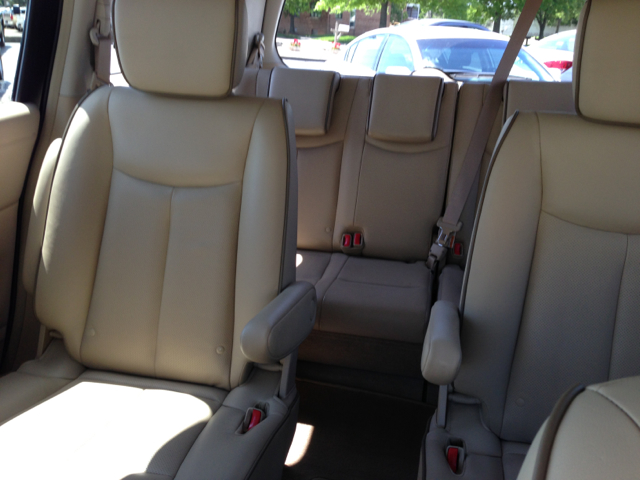 Nissan Quest 2012 photo 1