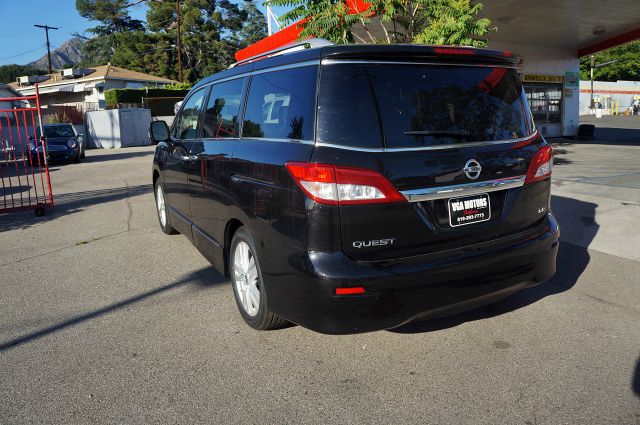 Nissan Quest Lsend OF THE YEAR Special MiniVan