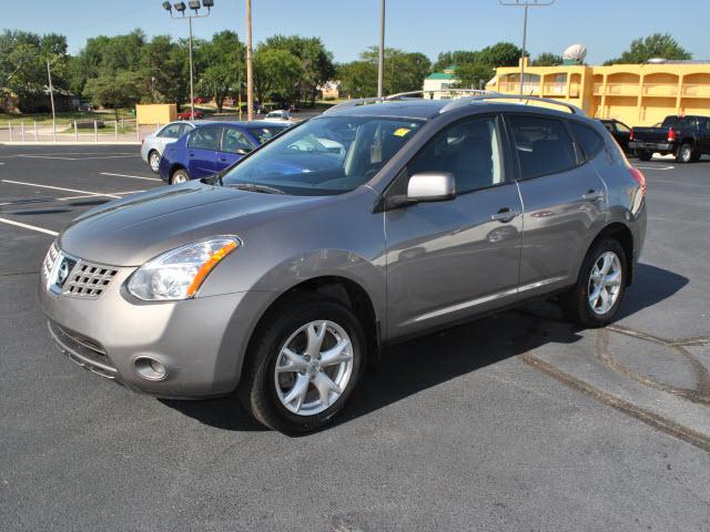 Nissan Rogue SXT Van Sport Utility