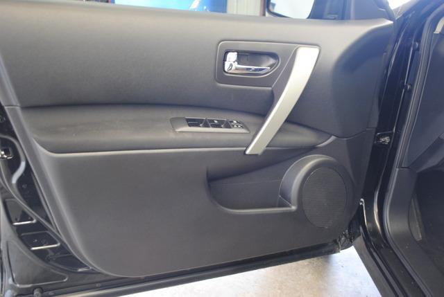 Nissan Rogue 2010 photo 3