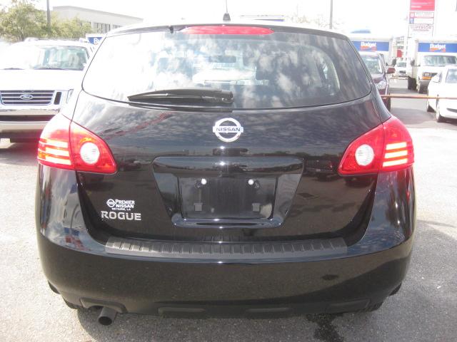 Nissan Rogue 2010 photo 2