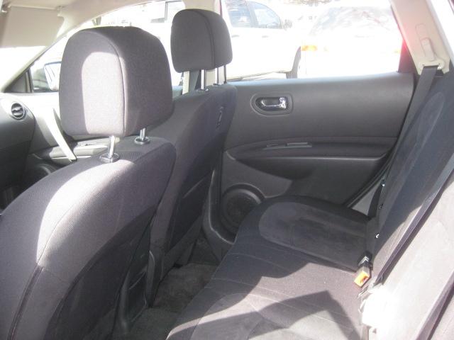 Nissan Rogue 2010 photo 4