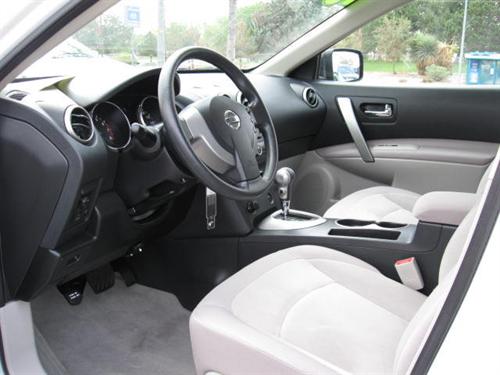 Nissan Rogue 2010 photo 2