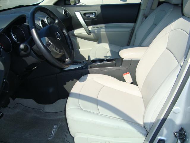 Nissan Rogue 2010 photo 3