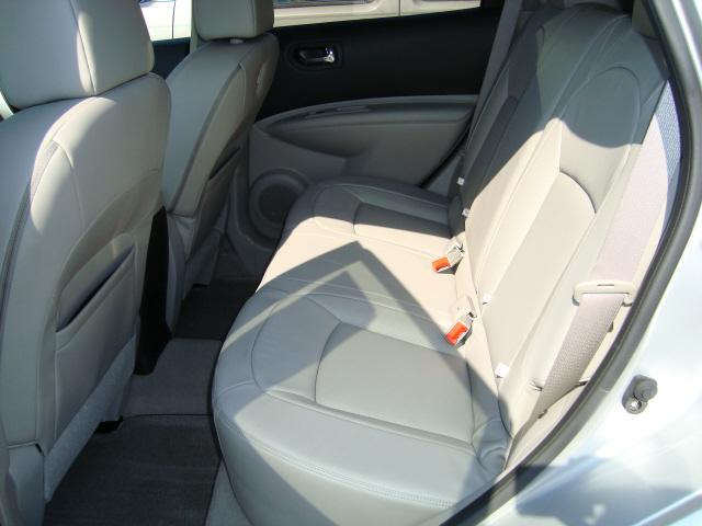 Nissan Rogue 2010 photo 4