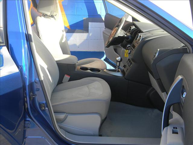 Nissan Rogue 2010 photo 1