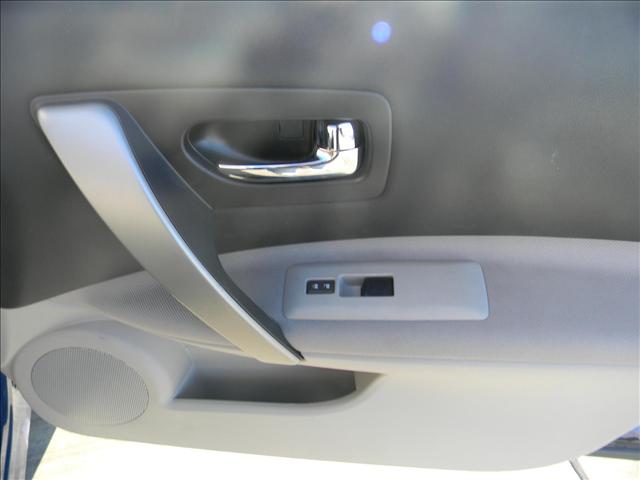 Nissan Rogue 2010 photo 4