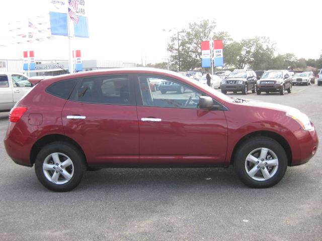 Nissan Rogue XR Sport Utility