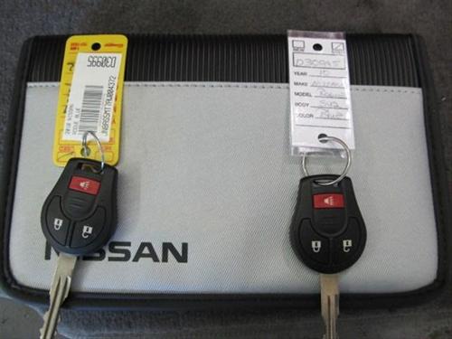 Nissan Rogue 2010 photo 2