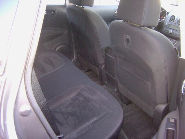 Nissan Rogue 2010 photo 4