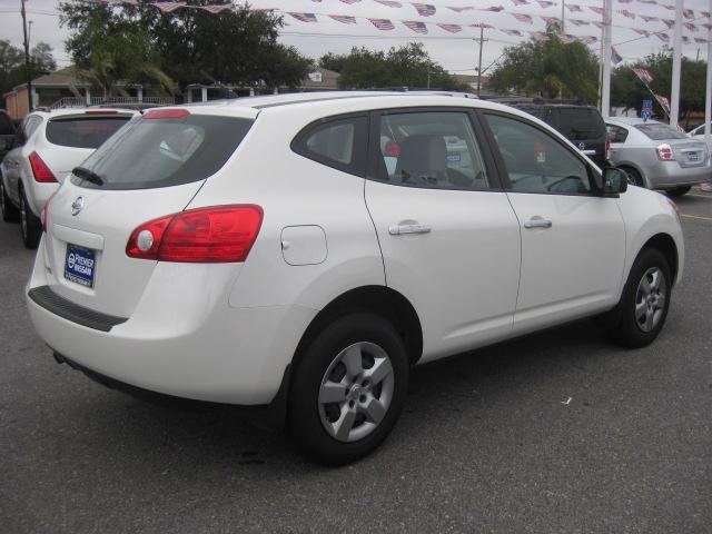 Nissan Rogue 2010 photo 4