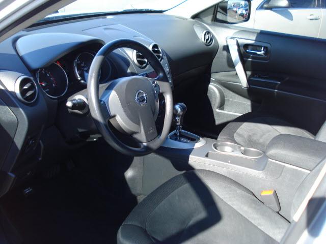 Nissan Rogue 2010 photo 1