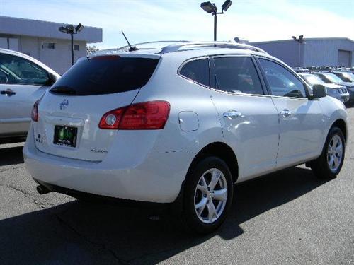 Nissan Rogue 2010 photo 2