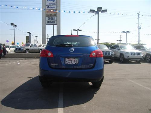 Nissan Rogue 2010 photo 1