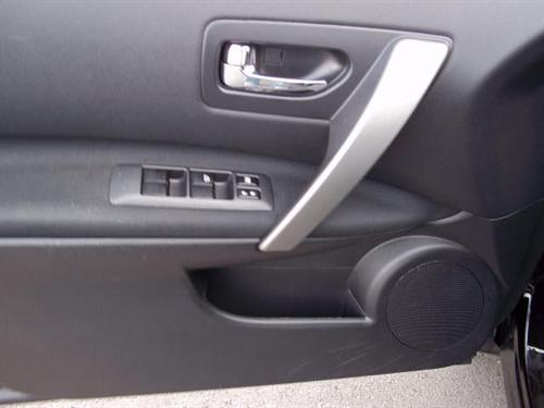 Nissan Rogue 2010 photo 1