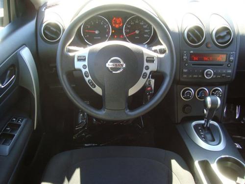 Nissan Rogue 2010 photo 1