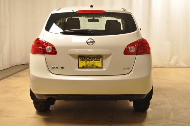 Nissan Rogue 2010 photo 4