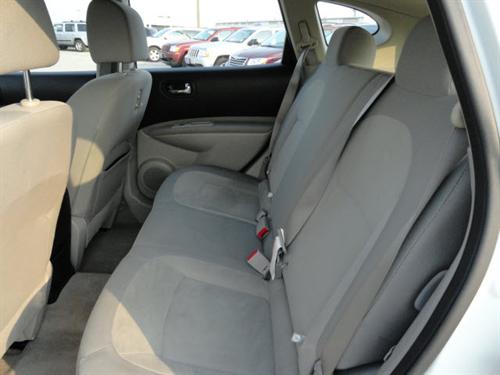 Nissan Rogue 2010 photo 2