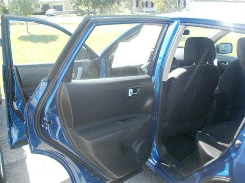 Nissan Rogue 2010 photo 2