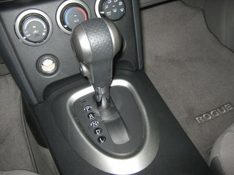 Nissan Rogue 2010 photo 1