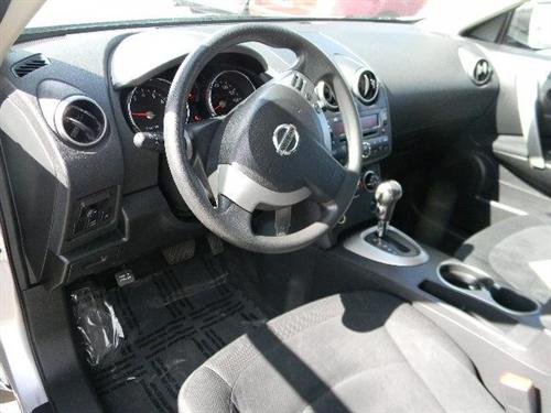 Nissan Rogue 2010 photo 1