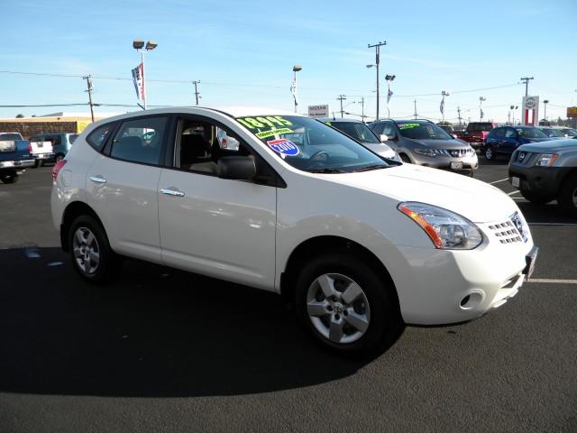 Nissan Rogue 2010 photo 1