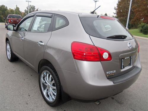 Nissan Rogue 2010 photo 2