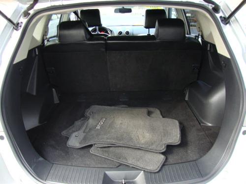 Nissan Rogue E350 15 Psngr Van W. Parking A Other