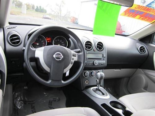 Nissan Rogue 2010 photo 1