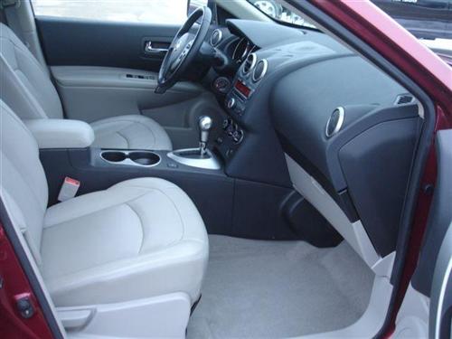 Nissan Rogue 2010 photo 1