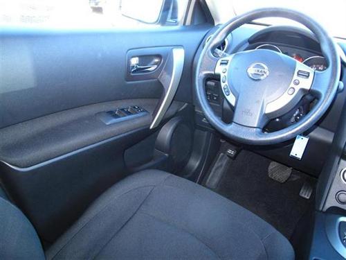 Nissan Rogue 2010 photo 2