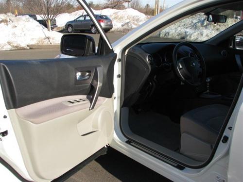 Nissan Rogue 2010 photo 2