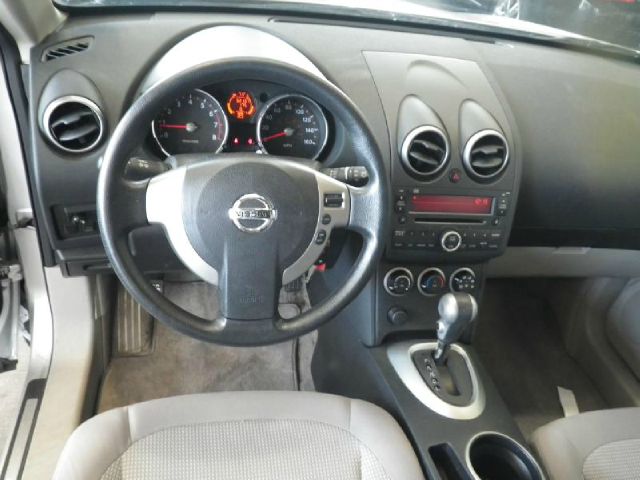 Nissan Rogue 2010 photo 2