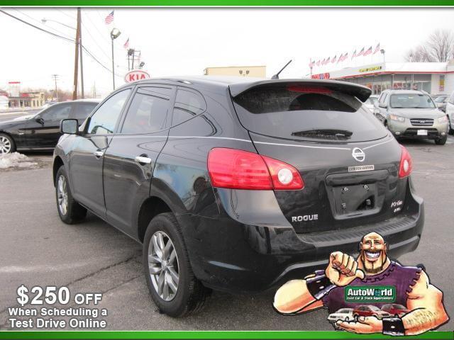 Nissan Rogue 2010 photo 1