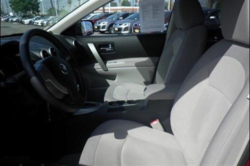 Nissan Rogue 2010 photo 1