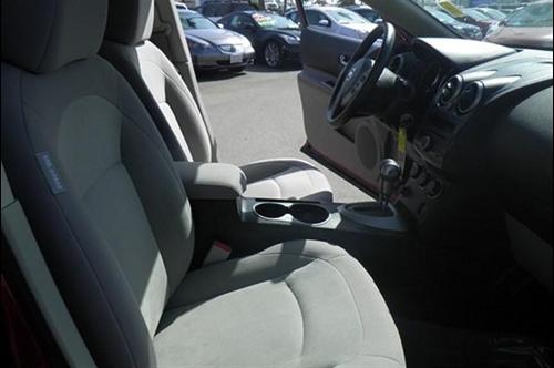 Nissan Rogue 2010 photo 3