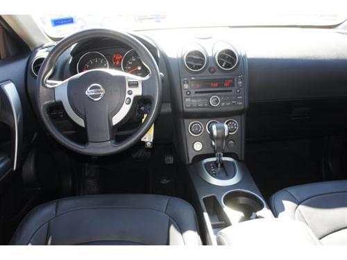 Nissan Rogue 2010 photo 1