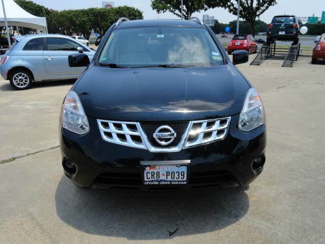 Nissan Rogue 2011 photo 2