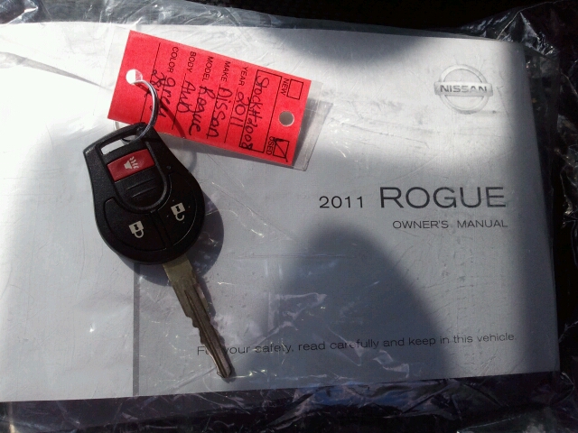 Nissan Rogue 2011 photo 18