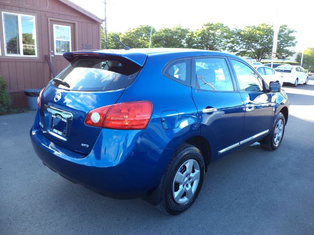 Nissan Rogue Lariat Crew Cab 4WD DRW SUV