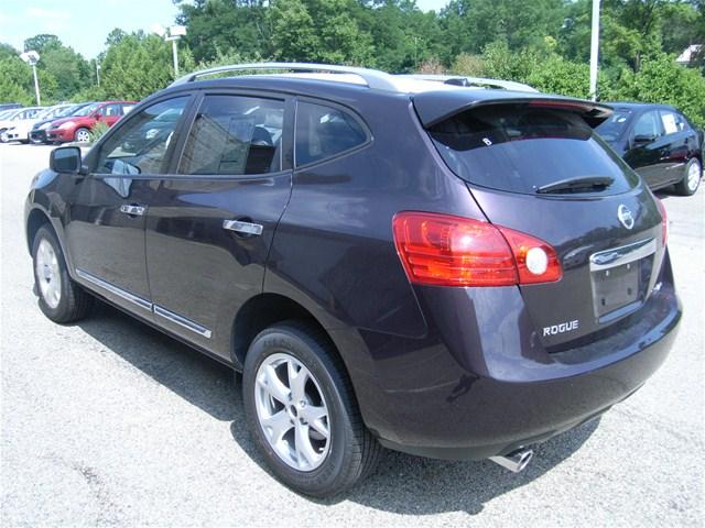Nissan Rogue 2011 photo 2