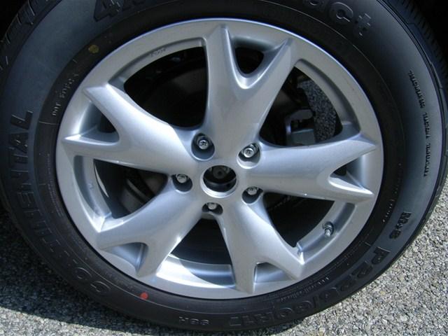 Nissan Rogue 2011 photo 4