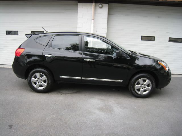 Nissan Rogue Lariat Crew Cab 4WD DRW SUV