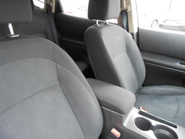 Nissan Rogue 2011 photo 1