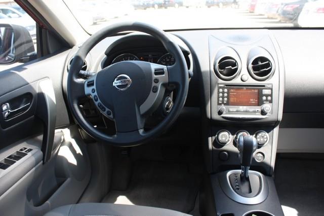 Nissan Rogue 2011 photo 10