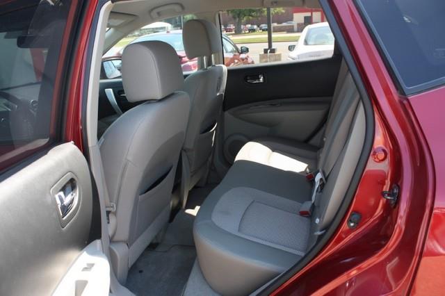 Nissan Rogue 2011 photo 13